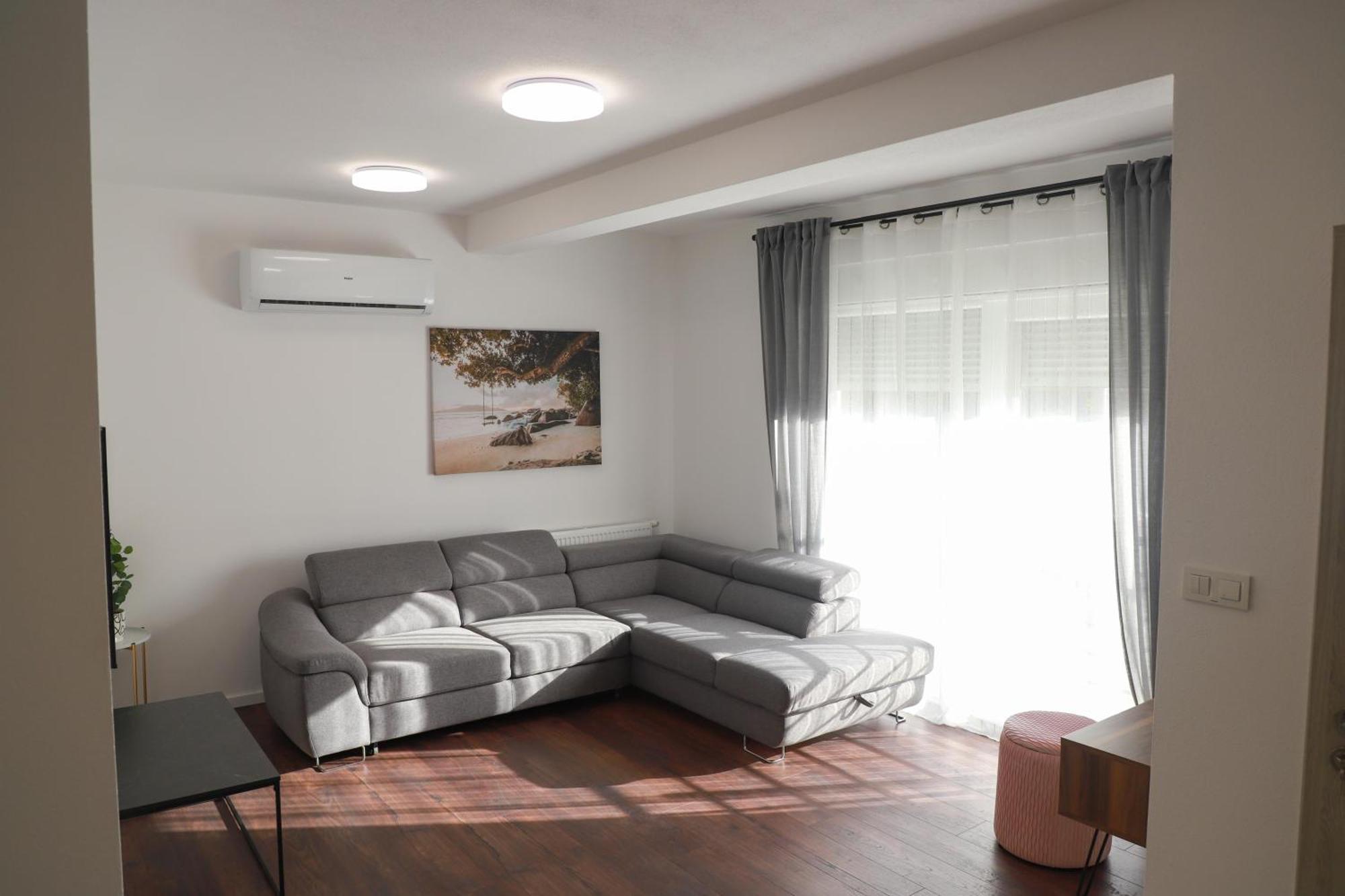 Holiday Apartments Ivano & Leo - Private Parking Zadar Exterior foto
